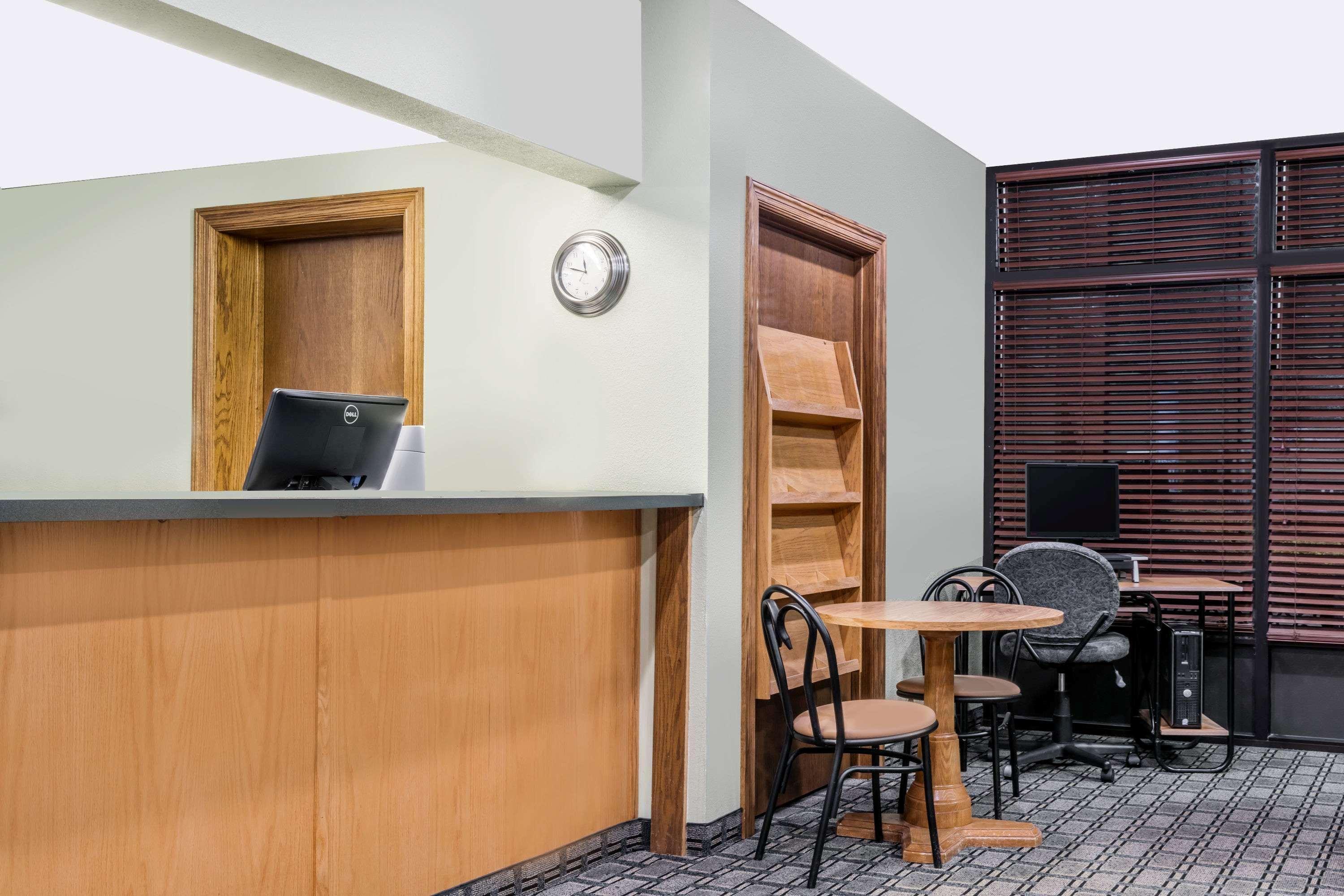 Super 8 By Wyndham Mankato Hotel Kültér fotó